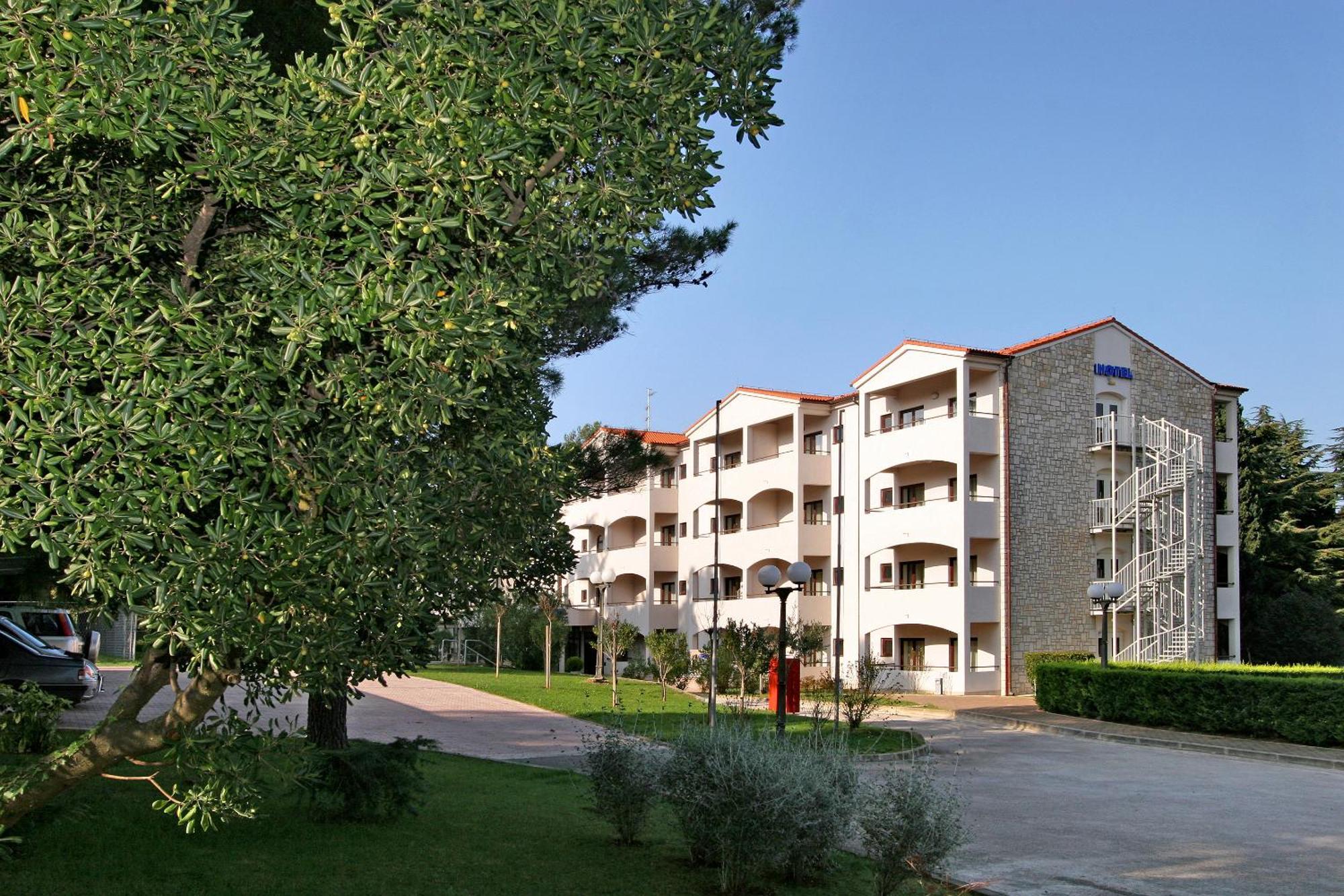 Hotel Flores 4*